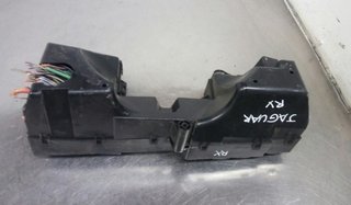 Jaguar 418179 8x2t14290kd caja relés / fusibles xf