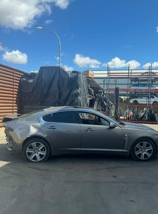 Jaguar 418179 8x2t14290kd caja relés / fusibles xf