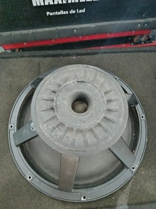 Conos de altavoces