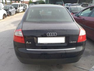 324404 puerta delantera derecha audi a4 avant (8e)
