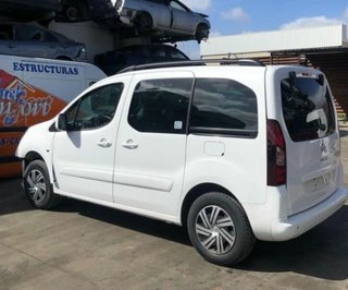 386999 caja relés / 9663704680 citroen berlingo