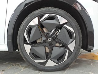 RENAULT Clio Clio TCe Techno 85kW