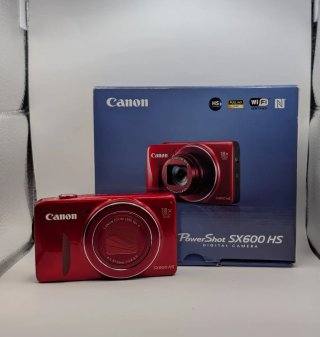 Canon PowerShot SX600 HS Roja con Caja