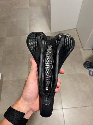 Sillín Specialized Romin Evo Carbono 143
