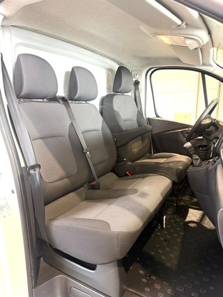 Nissan NV300 2.0 120cv