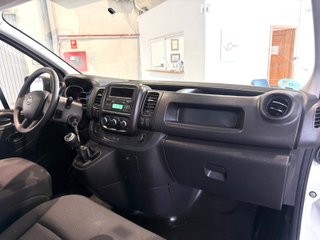 Nissan NV300 2.0 120cv