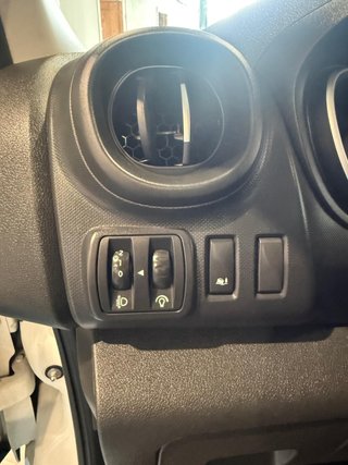 Nissan NV300 2.0 120cv