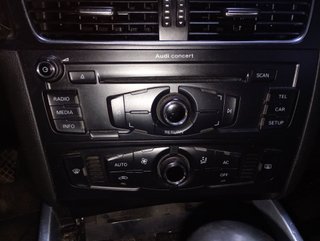CONSOLA CENTRAL Audi Q5 (8R)(2008->)
