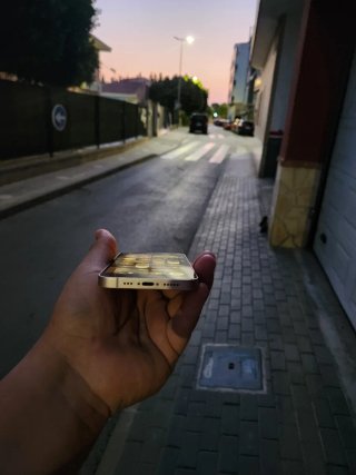 iPhone 13 rosa  Libre de todo
