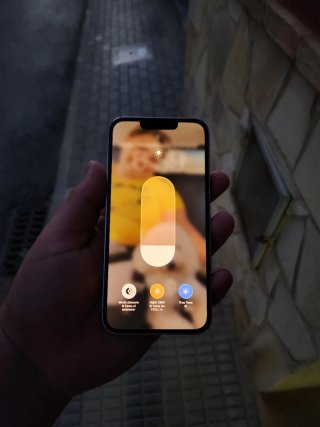 iPhone 13 rosa  Libre de todo