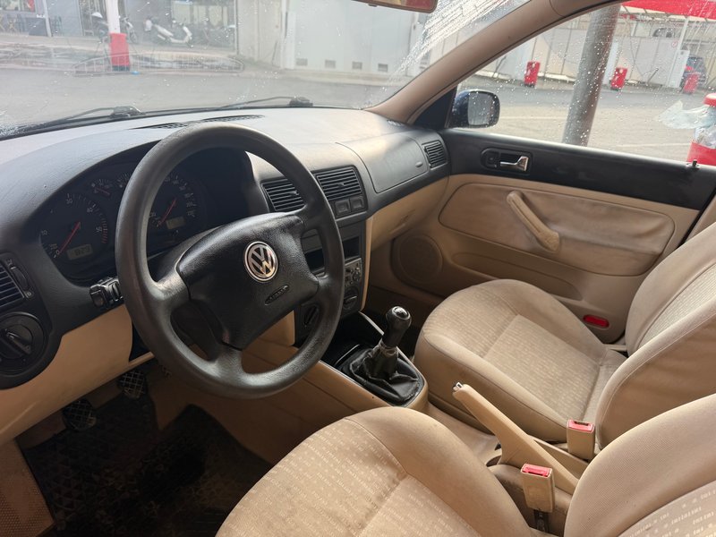 Volkswagen Golf 2001 - foto 1