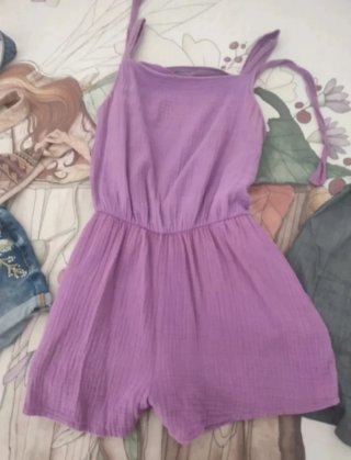 Lote de prendas: petos y camisetas