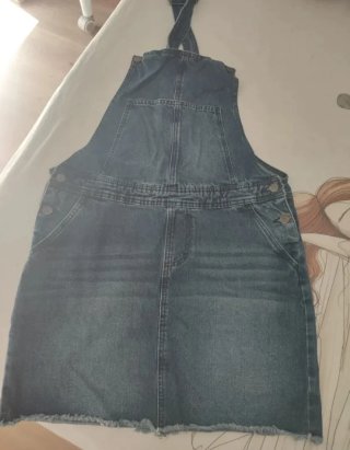 Lote de prendas: petos y camisetas