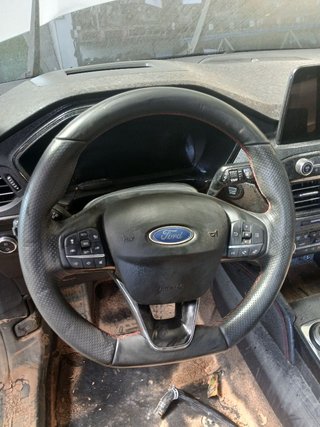 VOLANTE Ford Kuga (2020->)