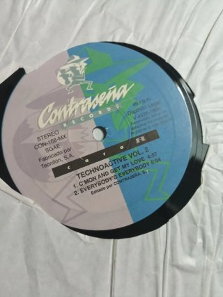Vinilo Technoactive Vol. 2 - Contraseña Records