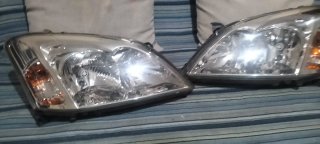 Pareja Faros Toyota Corolla 2001-2004