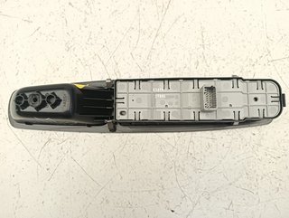 MANDO ELEVALUNAS DELANTERO IZQUIERDO RENAULT MEGA