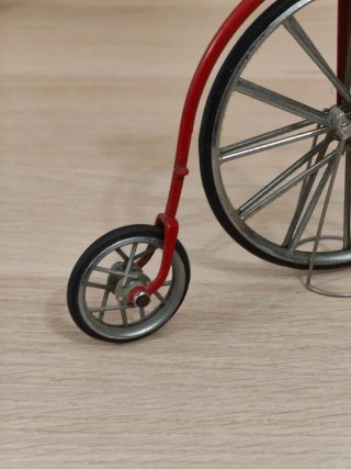 Figura Bicicleta Antigua Roja