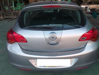 Opel guantera astra j berlina j lim. cosmo 343068