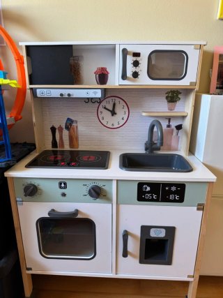 Cocina de juguete de madera
