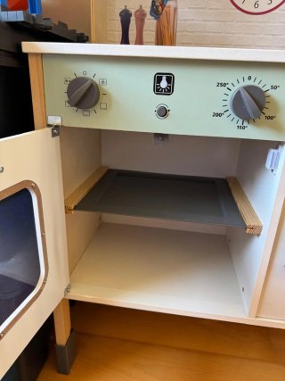 Cocina de juguete de madera