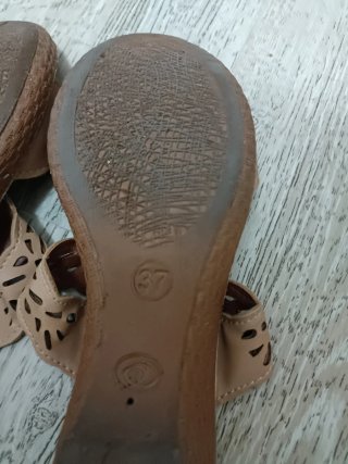 Sandalias Beige/Marrón Talla 37