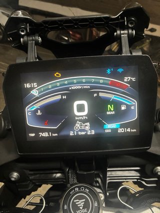 Voge 900 DSX Black Night
