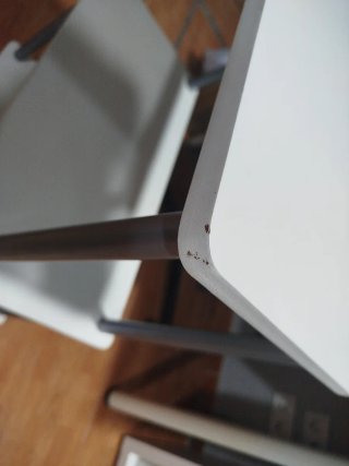 Mueble de oficina blanco y gris
