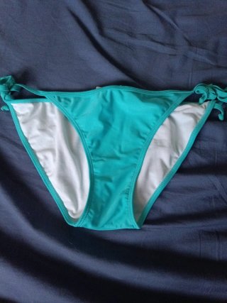 Lote Braguitasbikini estampada y lisa