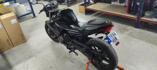 Yamaha XJ6 Negra