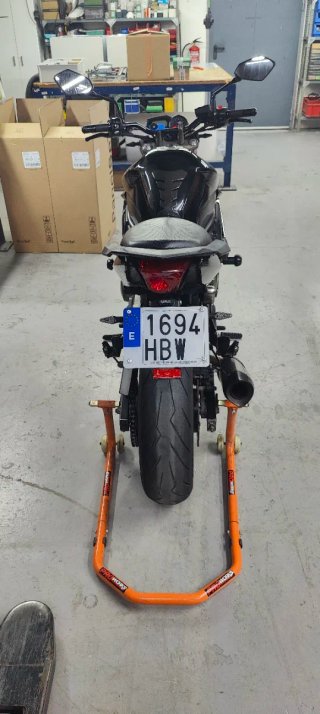 Yamaha XJ6 Negra