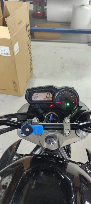 Yamaha XJ6 Negra