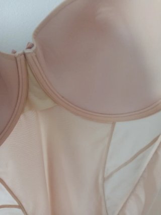 Camiseta reductora con sujetador interior