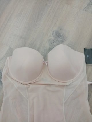 Camiseta reductora con sujetador interior