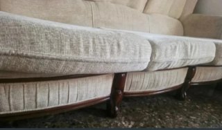 Sofá de madera maciza beige