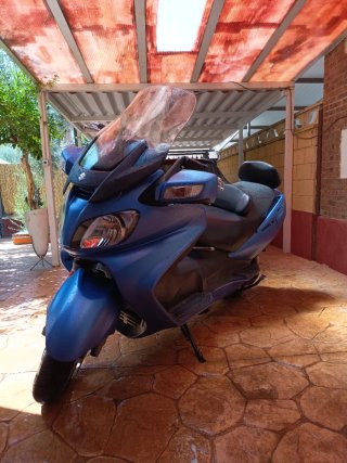 Suzuki Burgman 650 Executive Azul