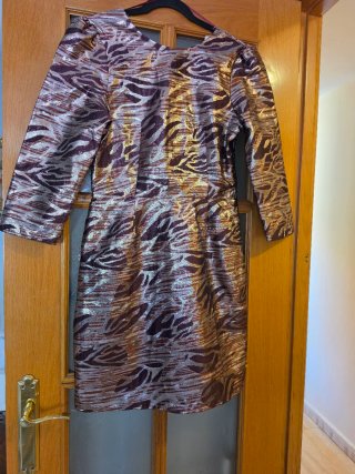 Vestido corto Naf Naf jacquard brillo