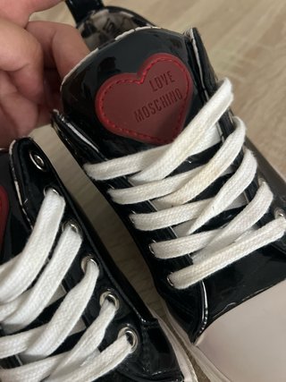 Sneakers Love Moschino Nere e Bianche