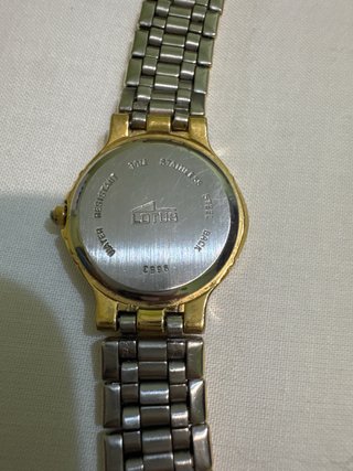 Reloj chapado en oro