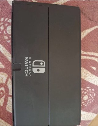 Nintendo Switch OLED Blanca y Negra + 2 Mandos