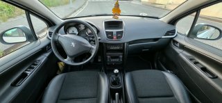 Peugeot 207 2011
