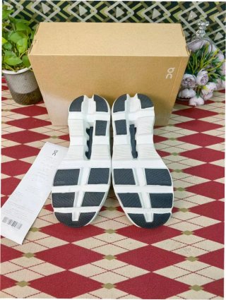 Zapatillas On Running Cloudmonster Talla 39