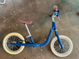 Bici sin pedales Btwin azul