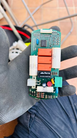 reparación puerta corredera persiana motor