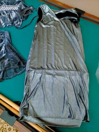 Lotto top e gonna + vestito argento