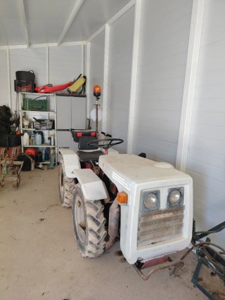 Tractor Lander se vende o se cambia por quad