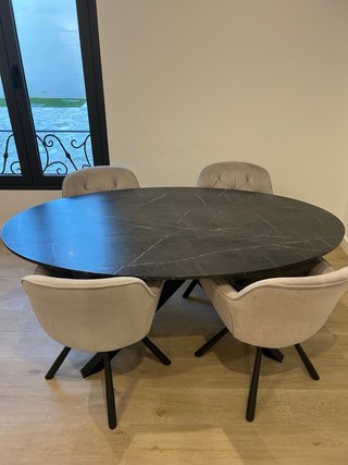 Mesa comedor ovalada optica mármol y 6 sillas