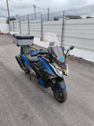 Kymco Ak550 Maxi Scooter Negra/Azul