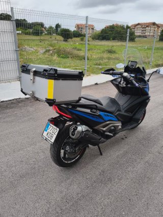 Kymco Ak550 Maxi Scooter Negra/Azul
