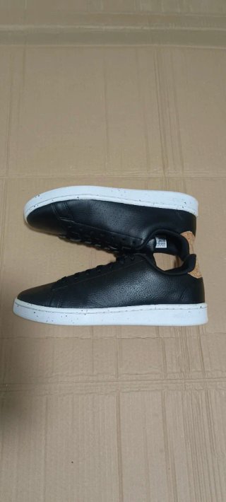 Zapatillas Adidas Negras y Blancas Originales